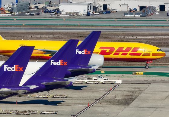 Pengangkutan Kargo Pelacakan DHL International Freight 3-5 hari kerja