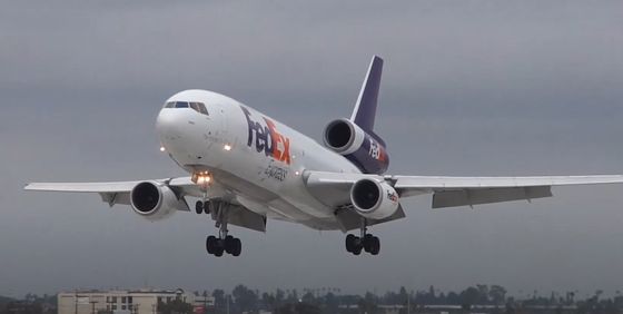 Cepat pengiriman internasional Amazon FBA dari Guangzhou ke Inggris FBA Air Freight
