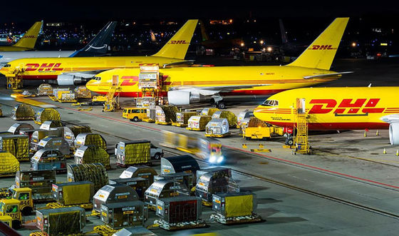 Layanan logistik internasional DHL untuk angkutan udara